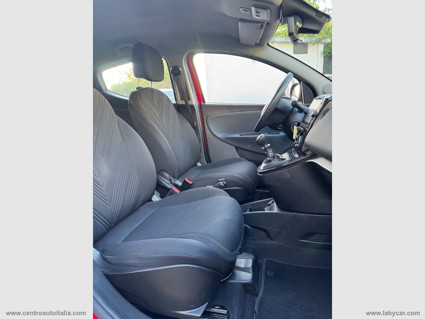 Ypsilon 1.0 FireFly 5p.S&S Hybryd Gold - immagine 21