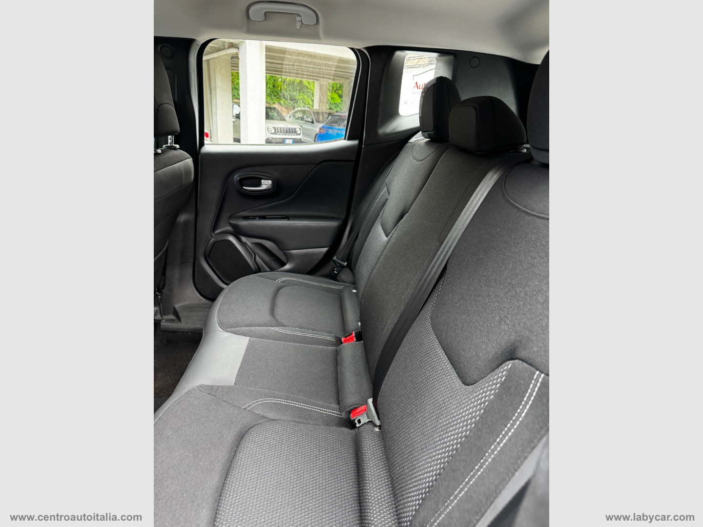 Renegade 1.5 T4 MHEV Altitude - immagine 21