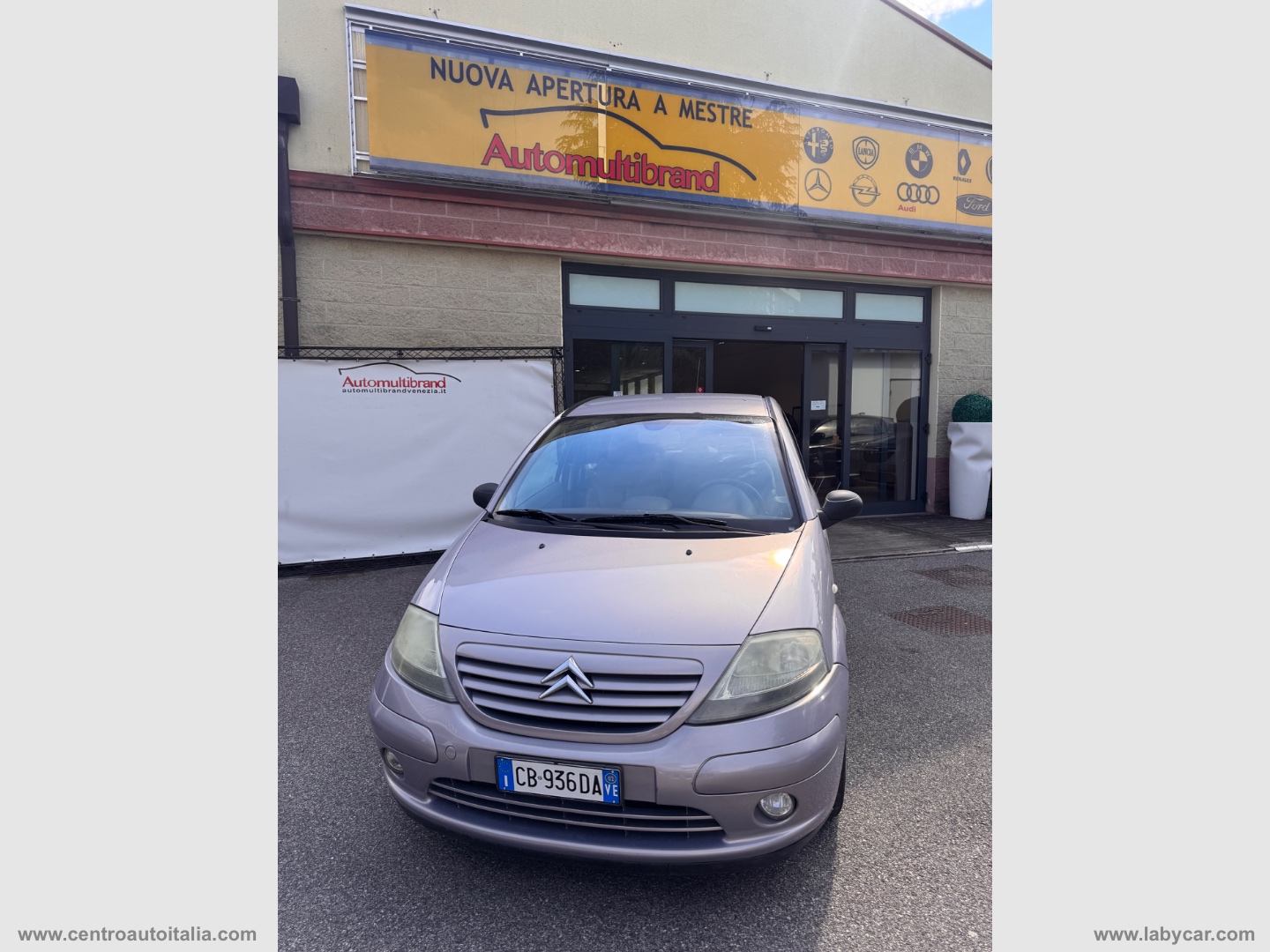 C3 1.4 HDi 70CV Exclusive - immagine 21