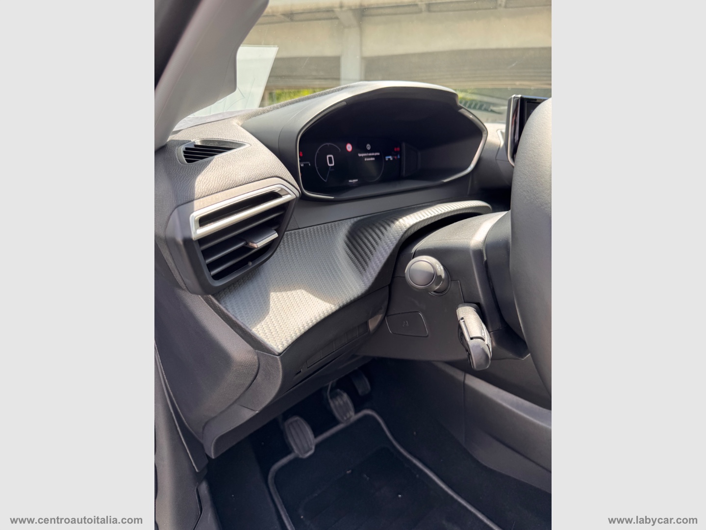 NUOVA 208 Turbo 100 CV 5p. Allure MT6 - immagine 21