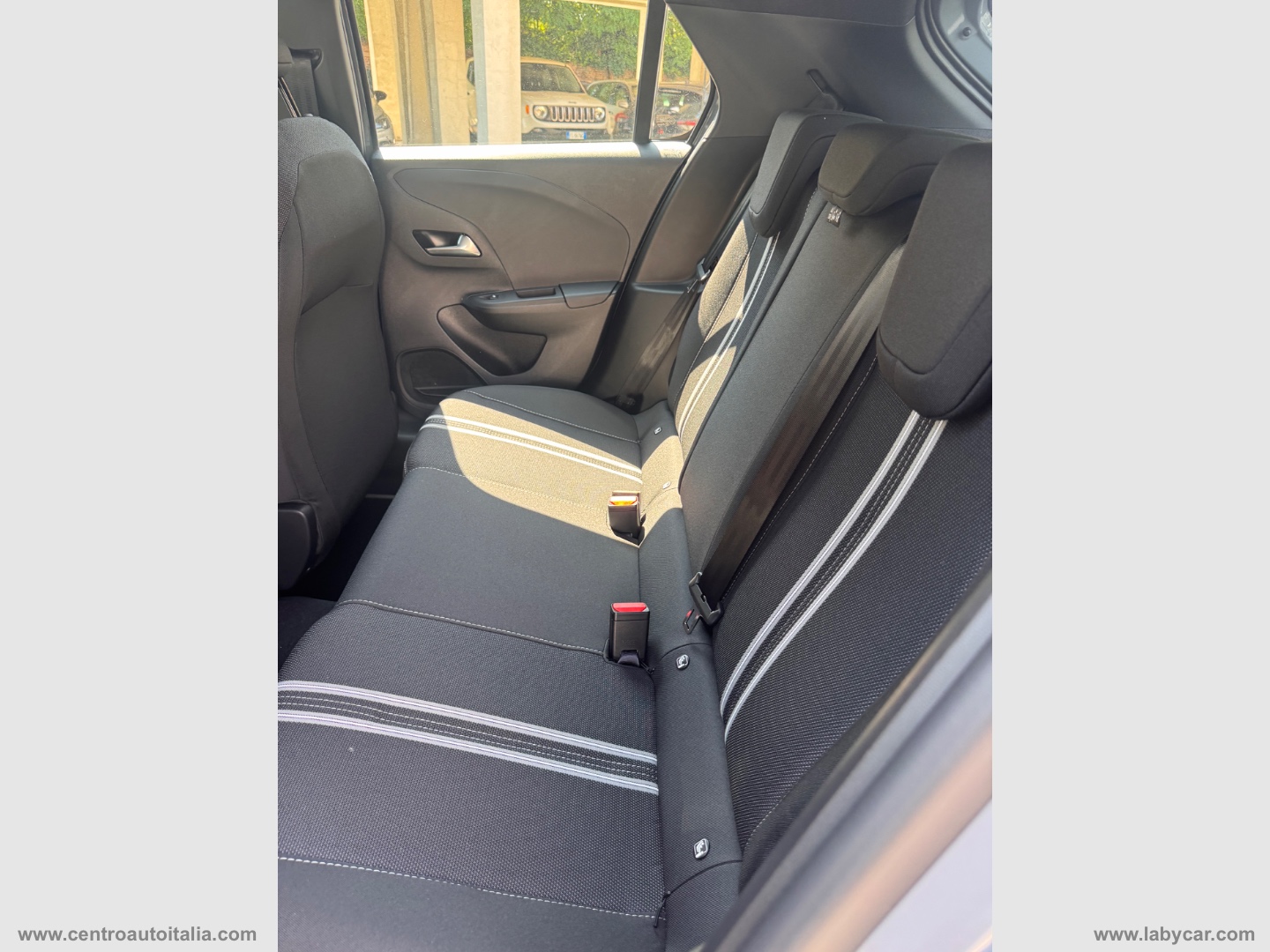 Corsa 1.2 GS - immagine 21
