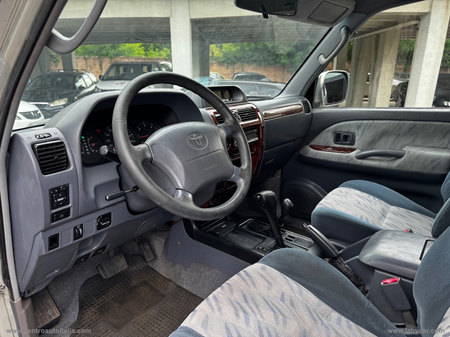 Land Cruiser 3.0 TD 3p. KZJ90 GX - immagine 21