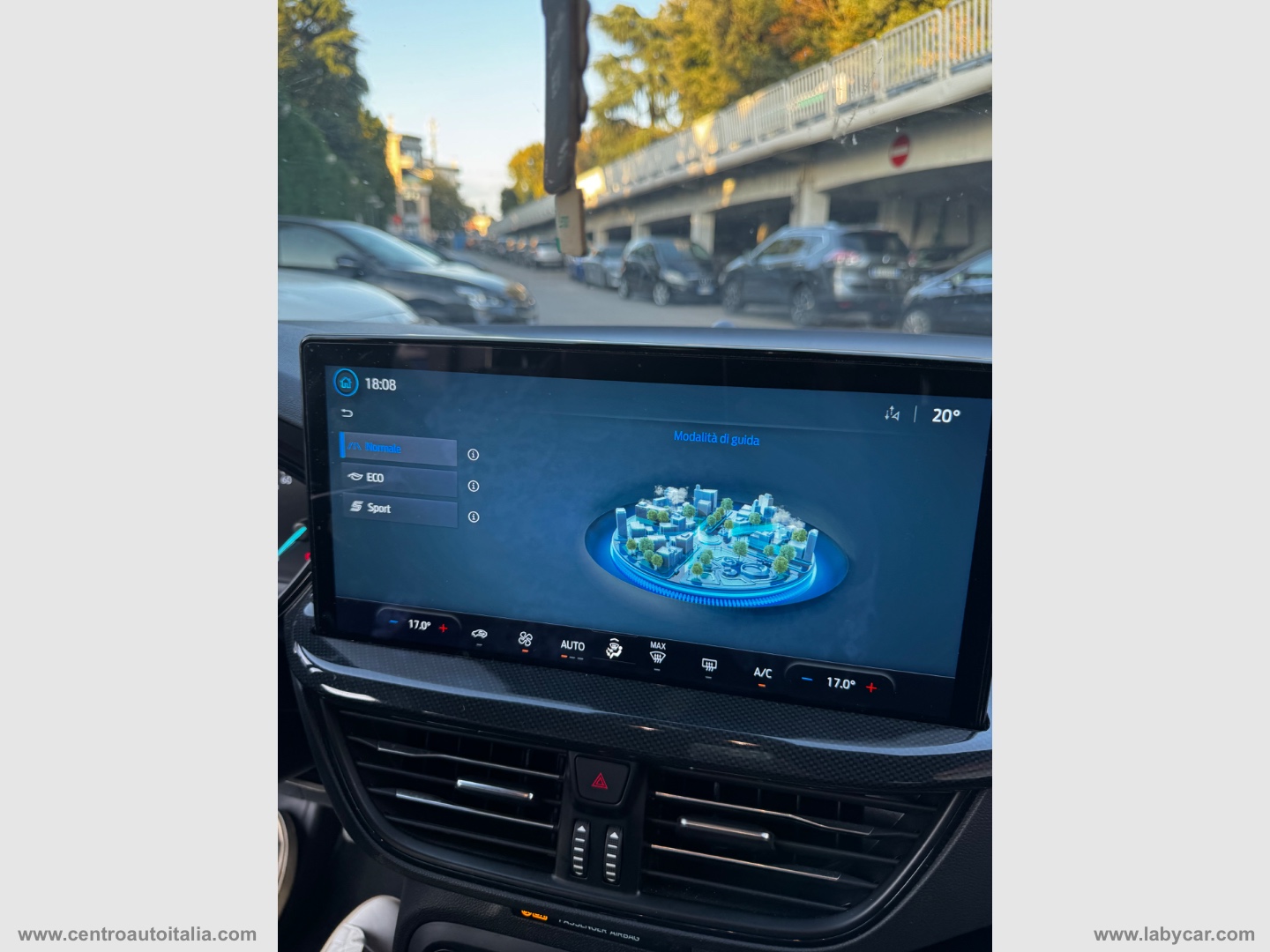 Focus 1.0 EcoBoost Hybrid 125CV 5p.ST LINE - immagine 21