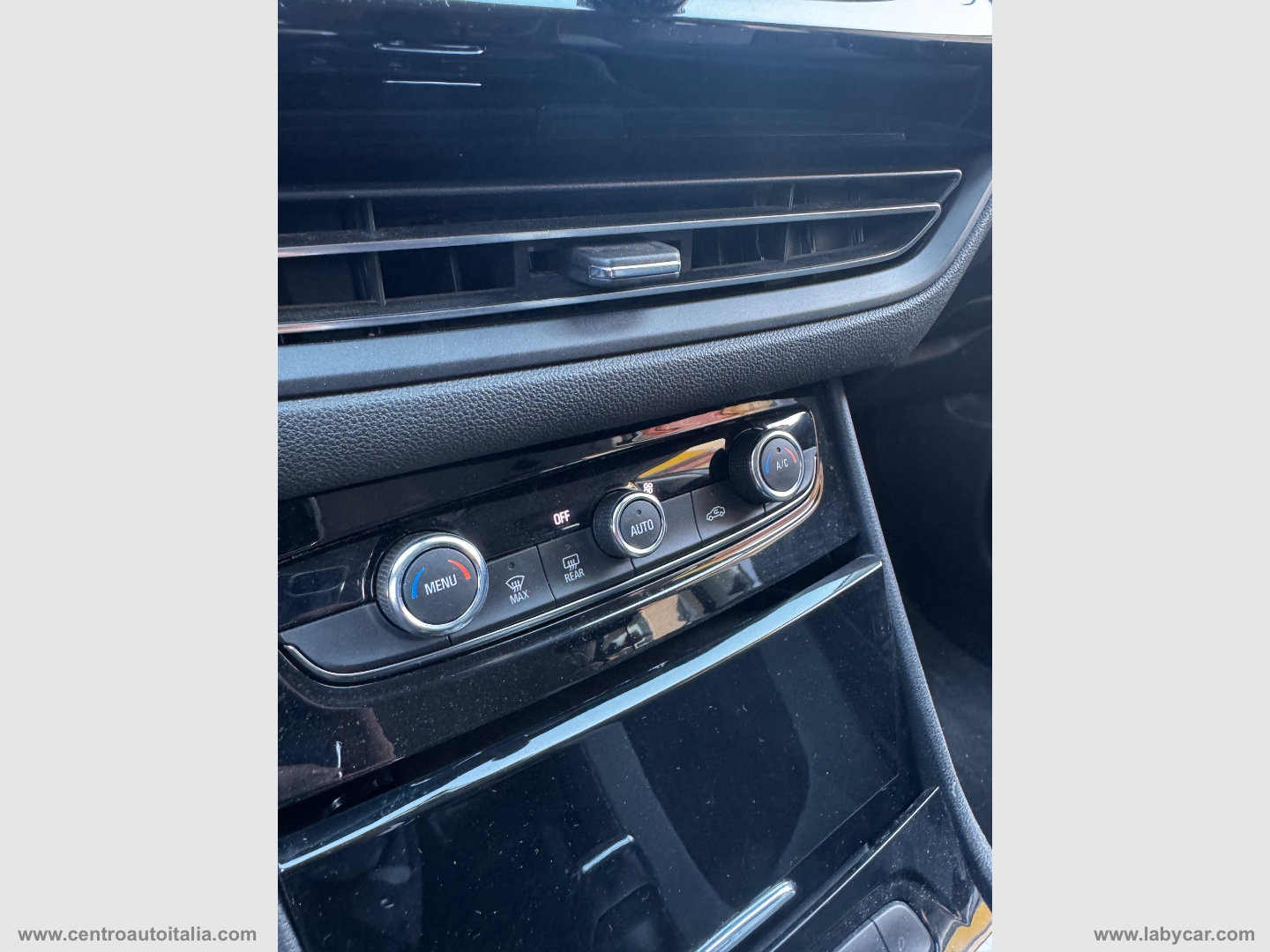 Grandland 1.5 D Ecotec aut. Bus. El. - immagine 21