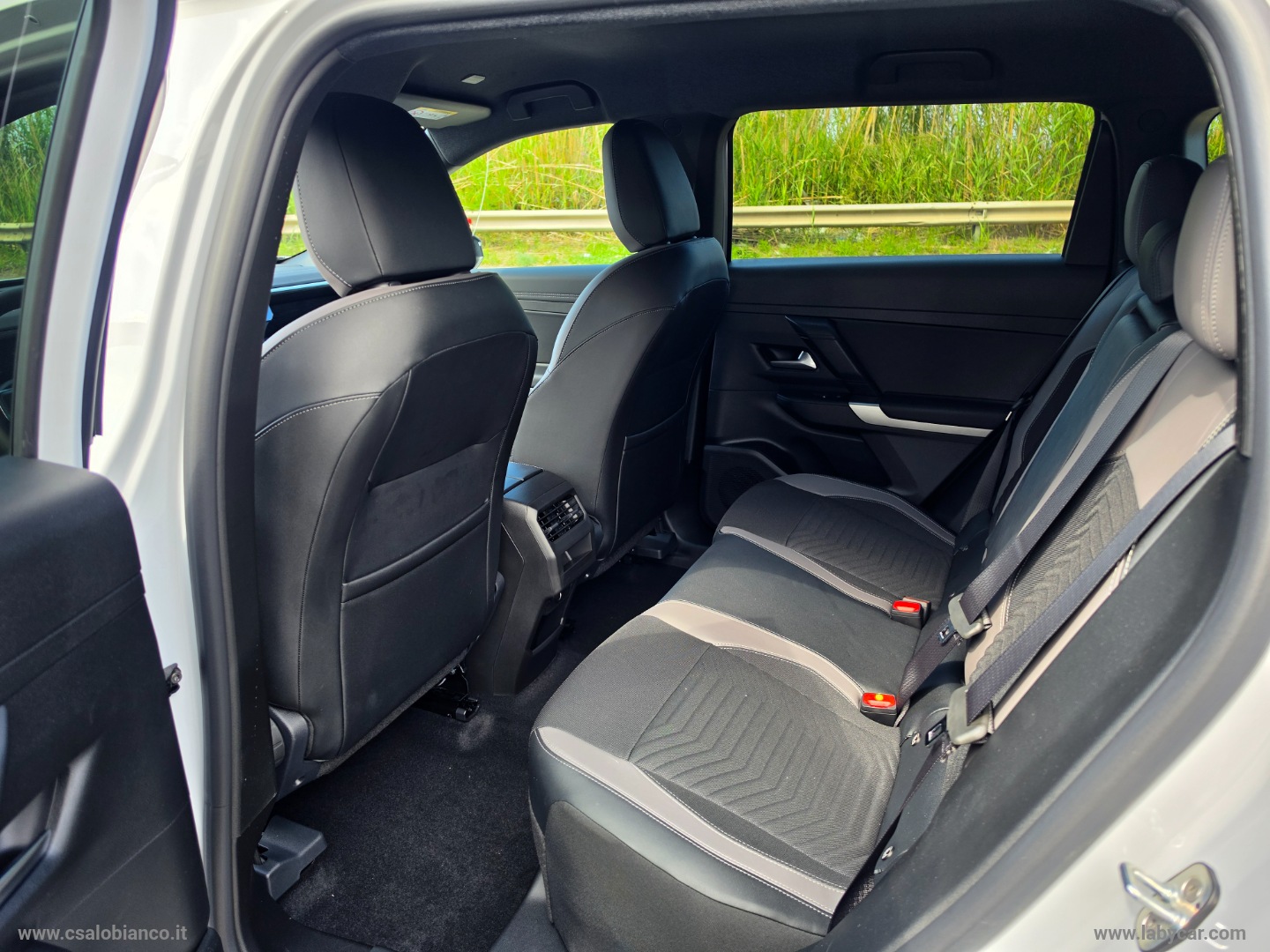Compass 1.2 Turbo 48V Hybrid First Ed. - immagine 21