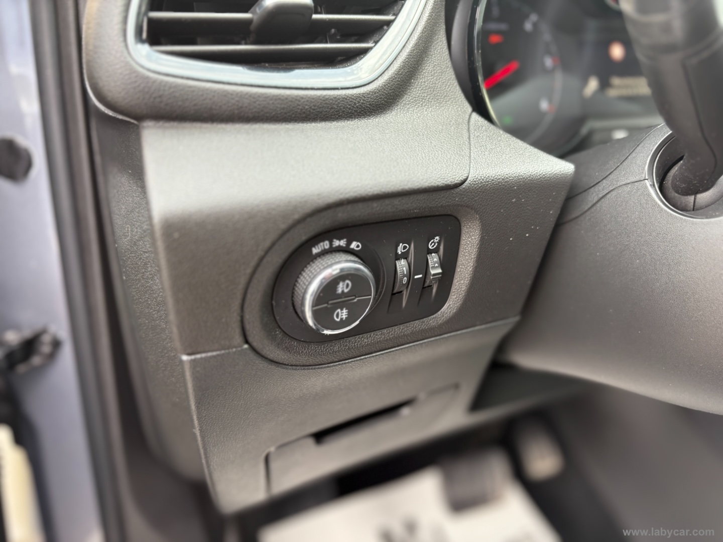 Grandland X 1.5 D Ecotec S&S aut. Bus. - immagine 21