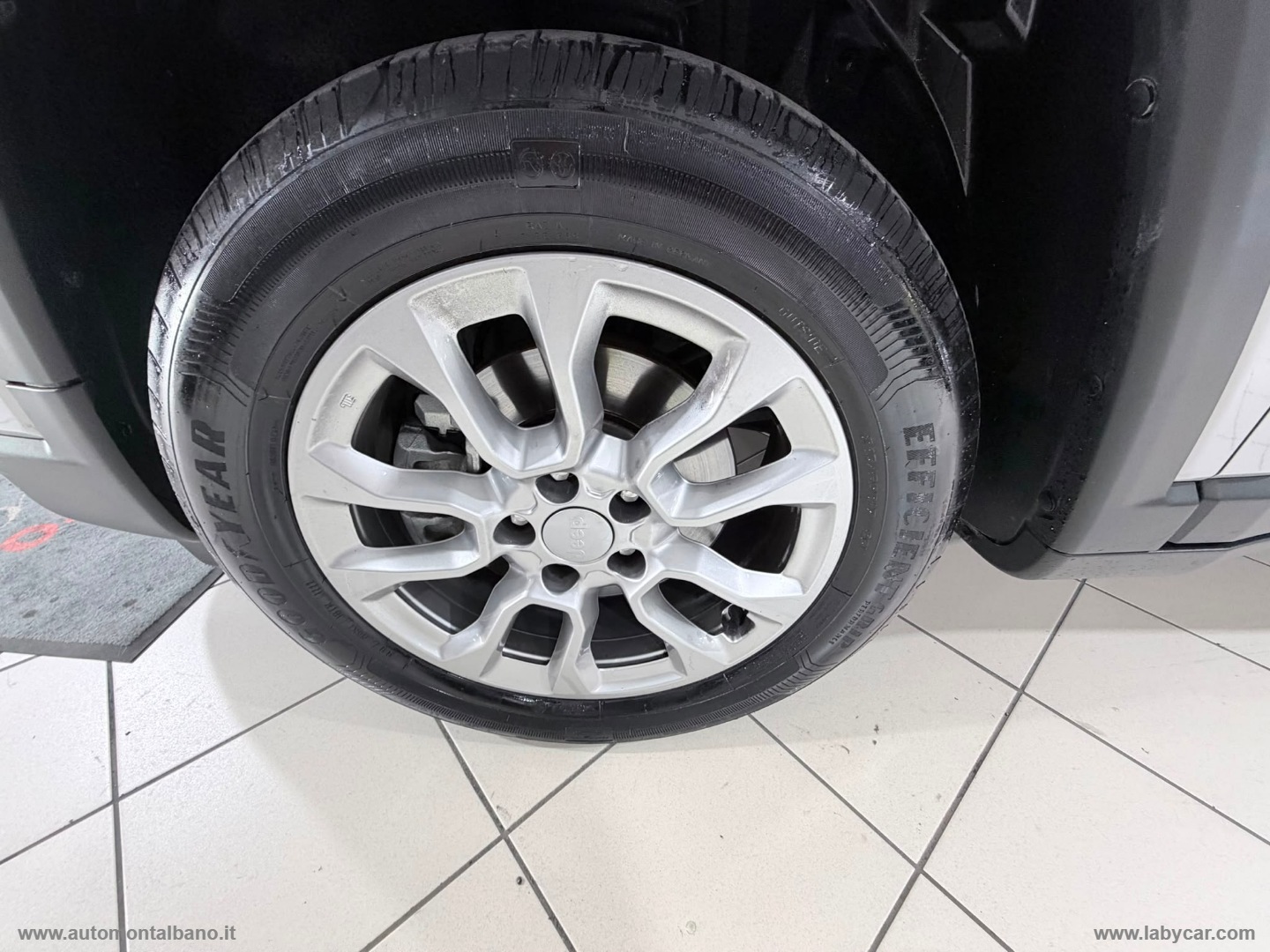 Compass 1.3 T4 2WD Limited - immagine 21