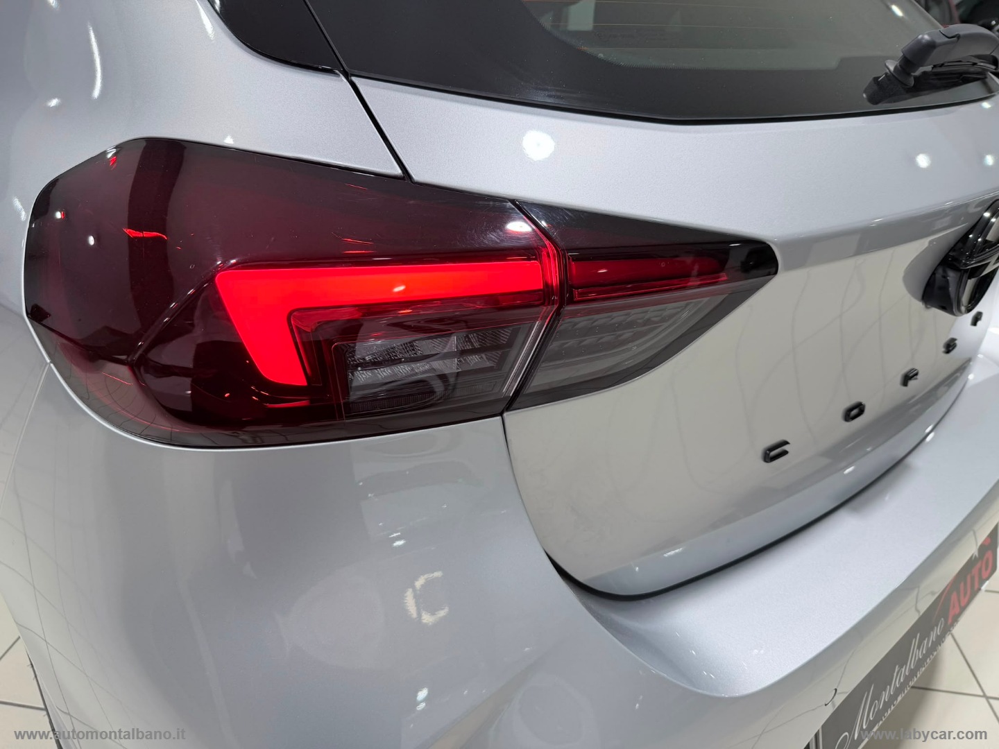 Corsa 1.2 GS LINE - immagine 21