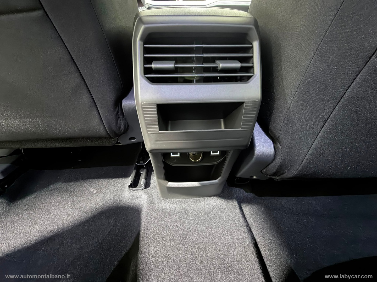Compass 1.2 Turbo 48V Hybrid Altitude - immagine 21