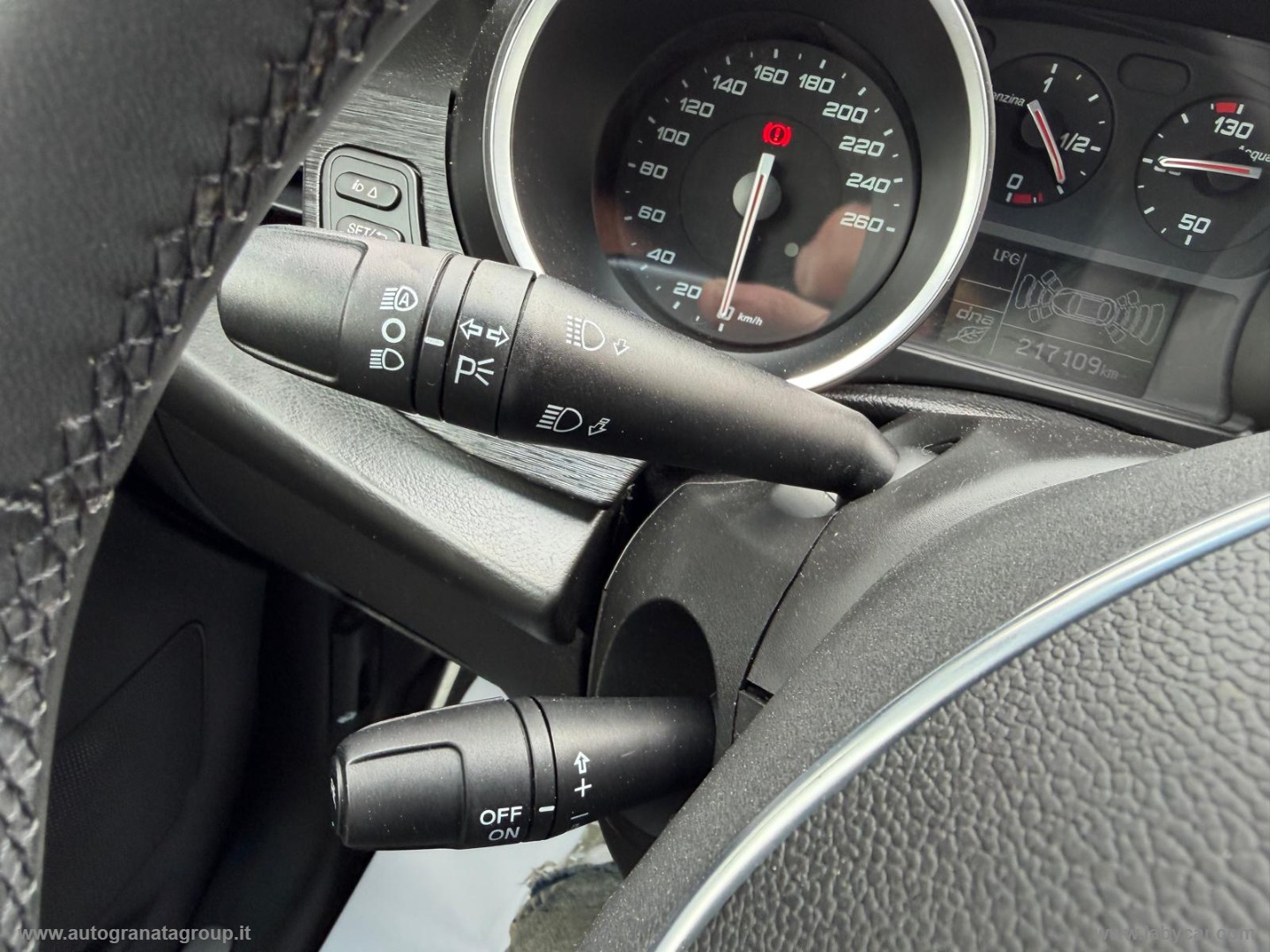 Giulietta 1.4 Turbo 120 CV GPL Super SPETTACOLARE! - immagine 21