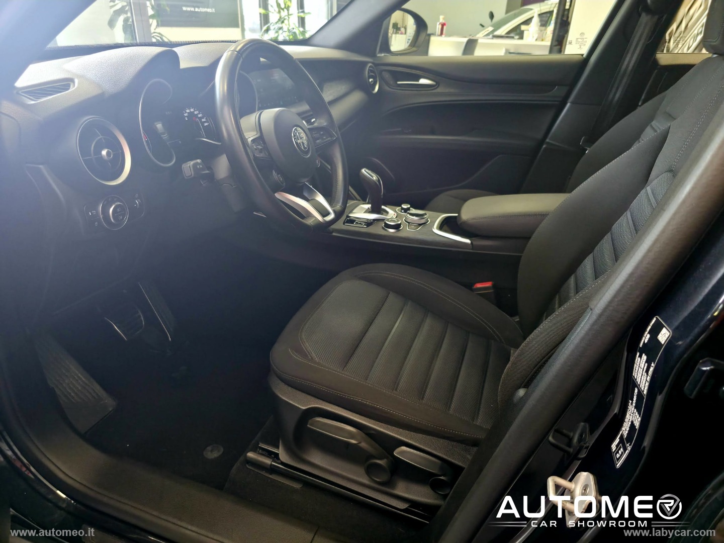 Stelvio 2.2 T.diesel 190 CV AT8 Q4 Bus. - immagine 21