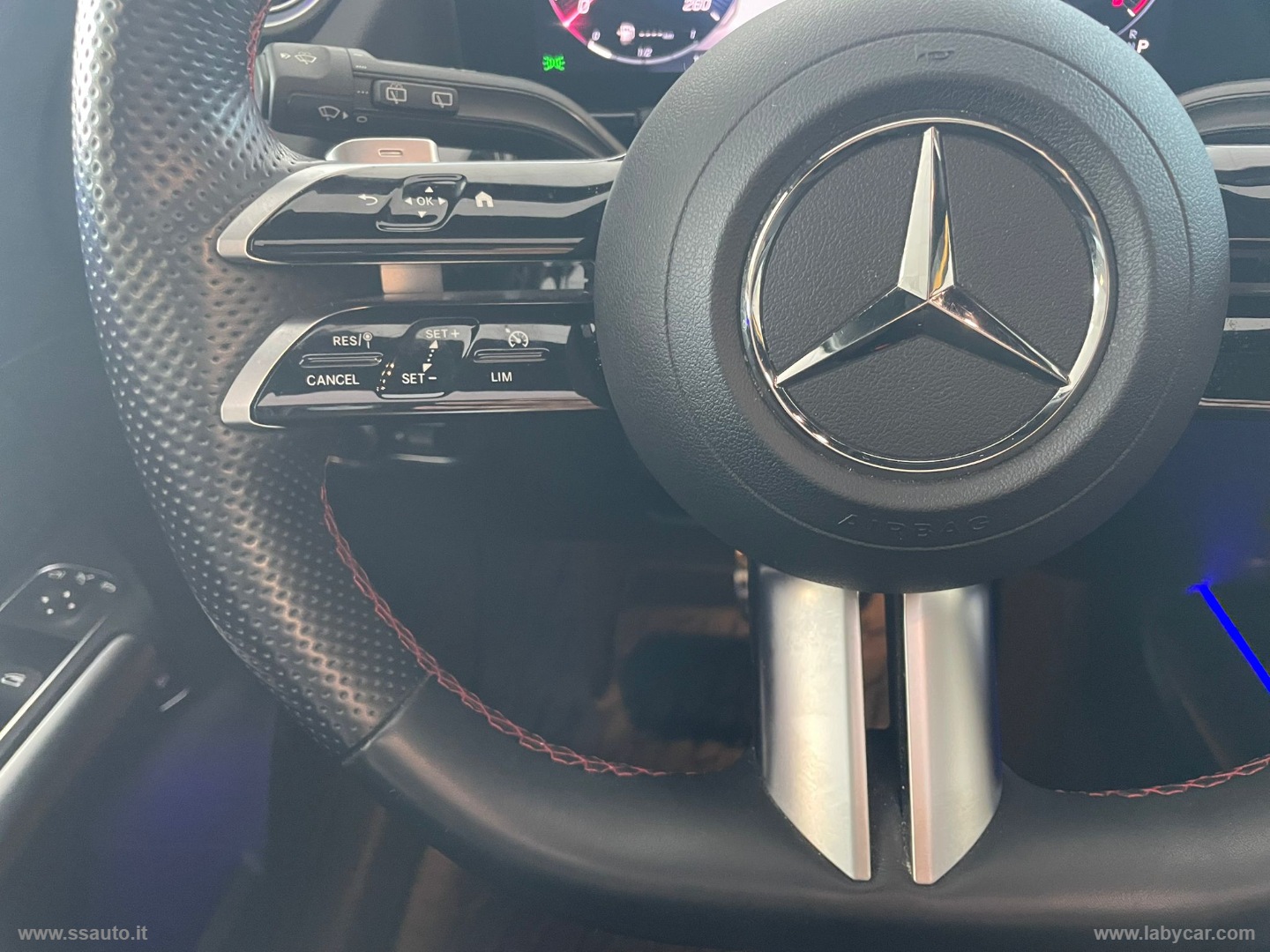 GLA 200 d Automatic AMG Line Adv.Plus TETTO PANORAMICO - immagine 21