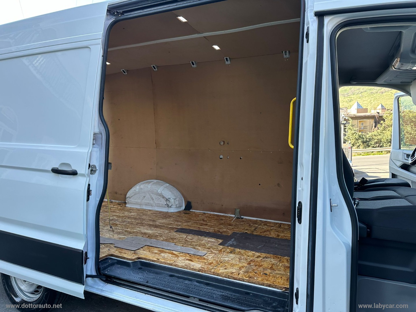Crafter 35 2.0BiTDI177 aut.PM Cab. - immagine 21
