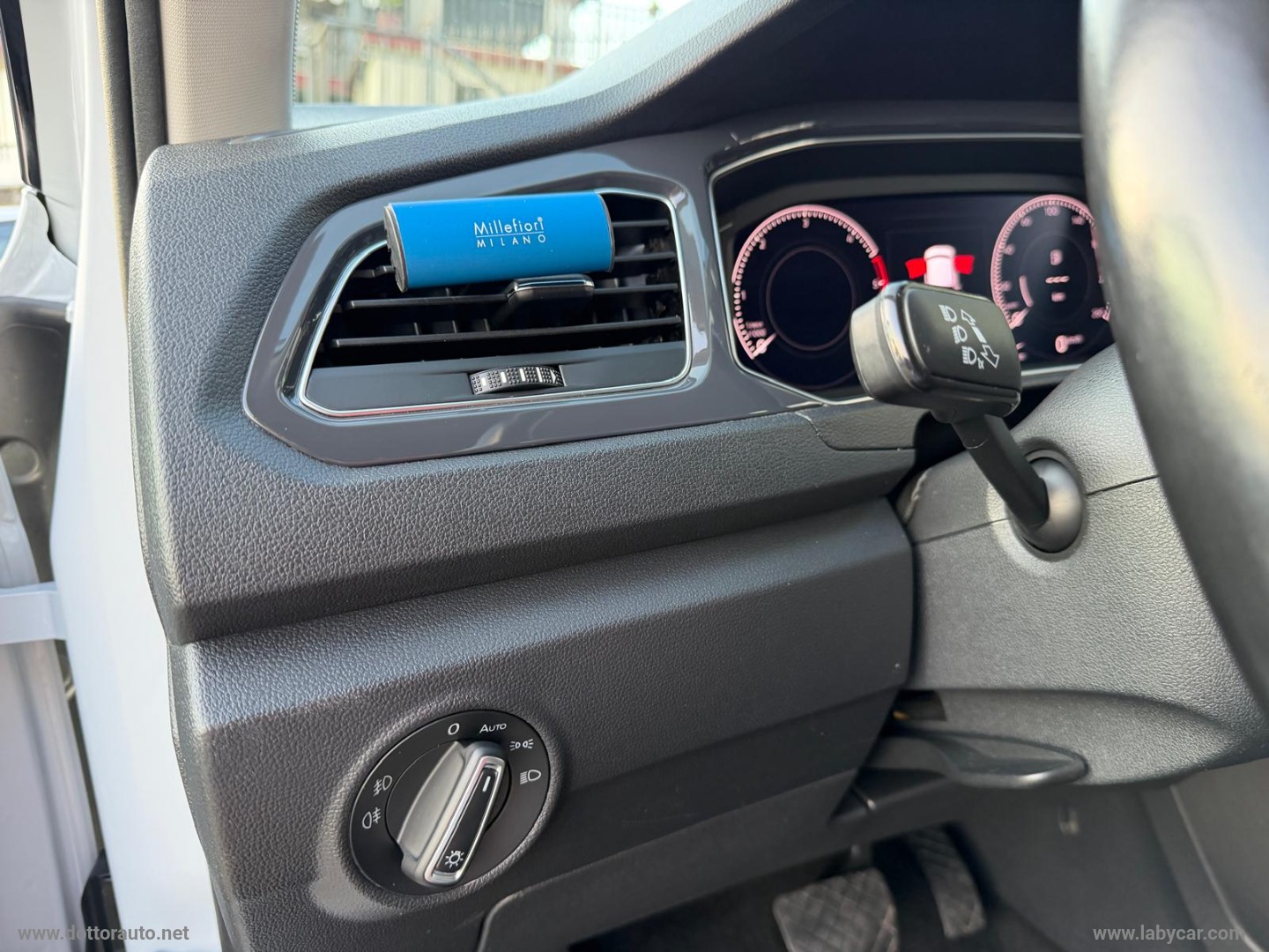 T-Roc 2.0 TDI 150 DSG 4MOTION Adv. BMT - immagine 21
