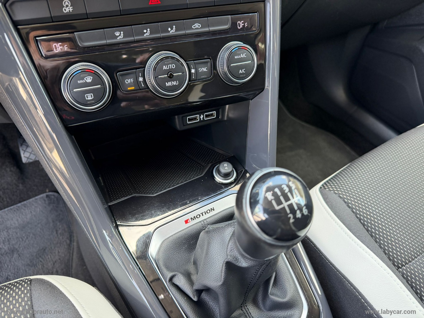 T-Roc 2.0 TDI 4MOTION Advanced BMT - immagine 21