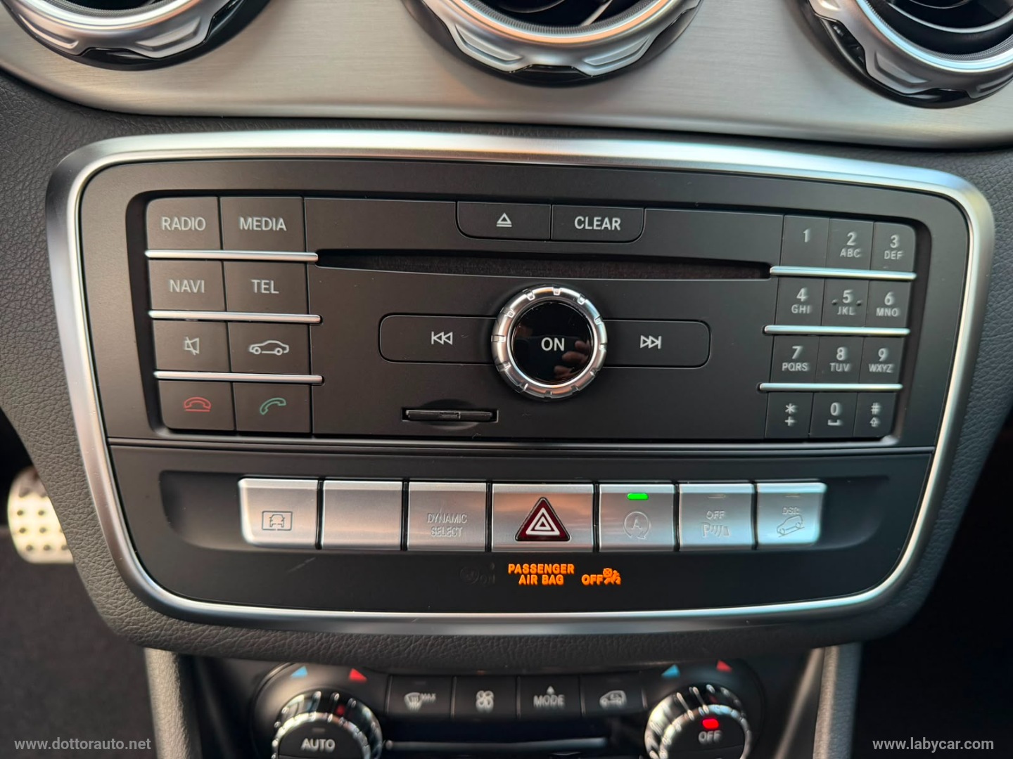 GLA 200 d Automatic 4Matic Premium - immagine 21