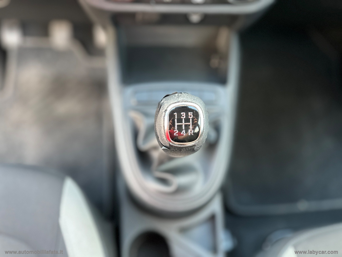 i10 1.0 MPI Tech 26.000 KM - immagine 21