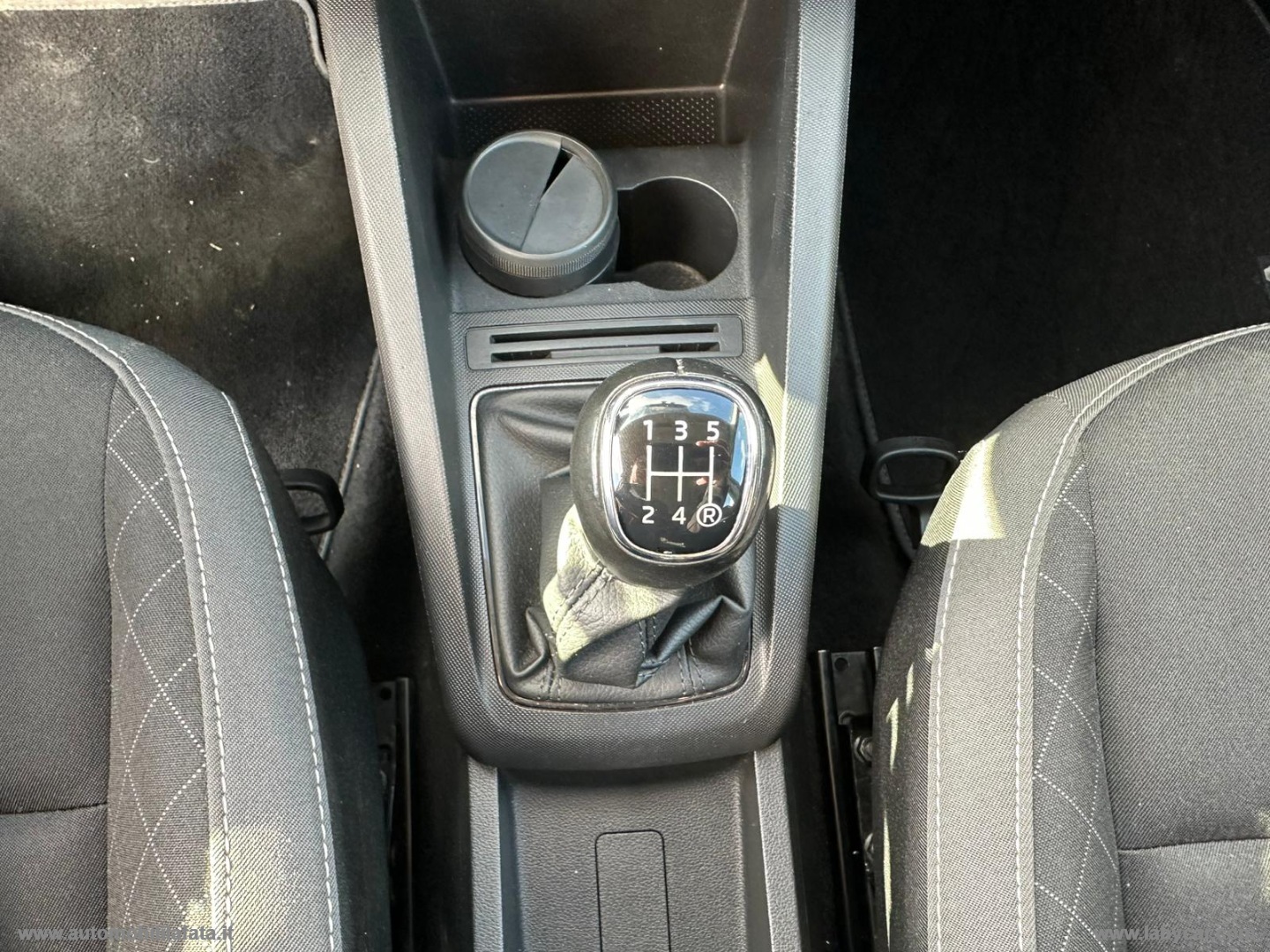 Fabia 1.0 MPI 60 CV Design Edition PER NEOPATENTATI - immagine 21