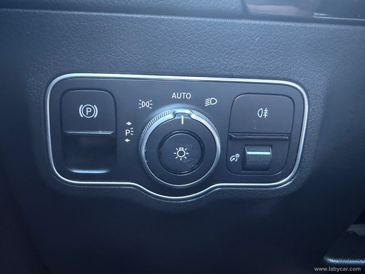 GLA 180 d Automatic Sport Plus - immagine 22