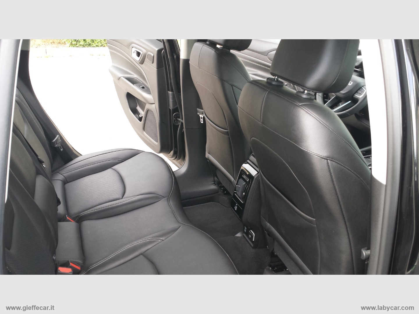 Compass 1.3 T4 240CV PHEV AT6 4xe S - immagine 22