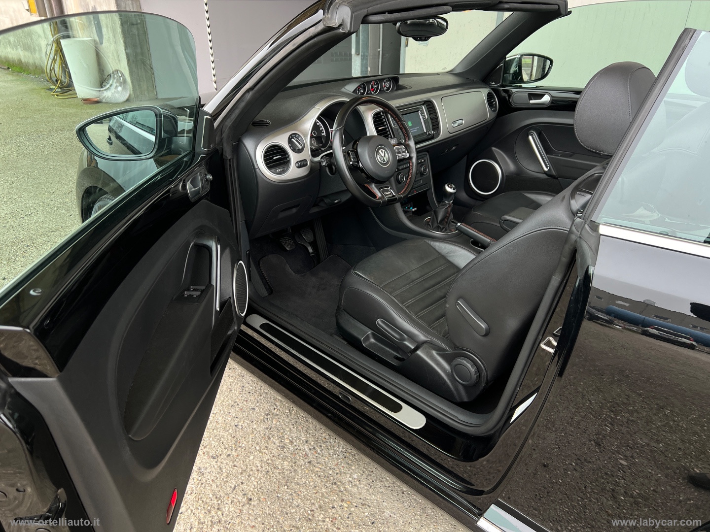 Maggiolino Cabrio 1.2 TSI Design BMT - immagine 22