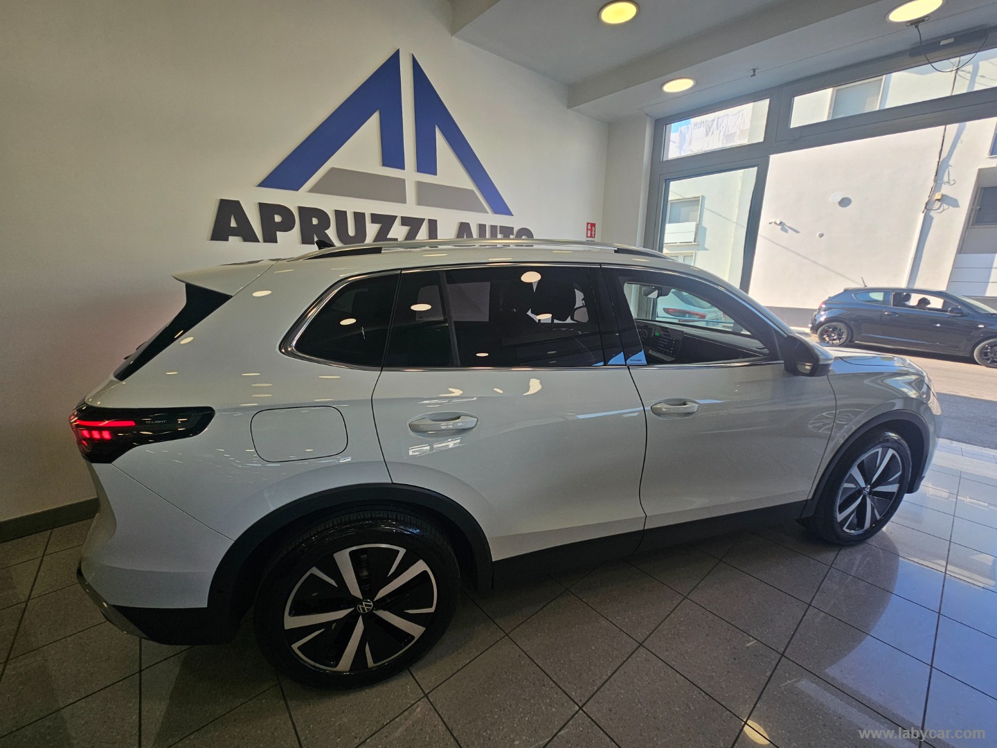 Tiguan 2.0 TDI 150CV SCR DSG Elegance - immagine 22