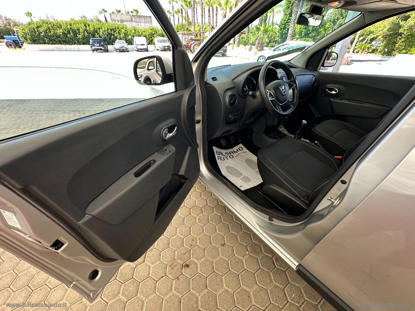 Dokker 1.6 8V 100 CV S&S GPL Essential - immagine 22