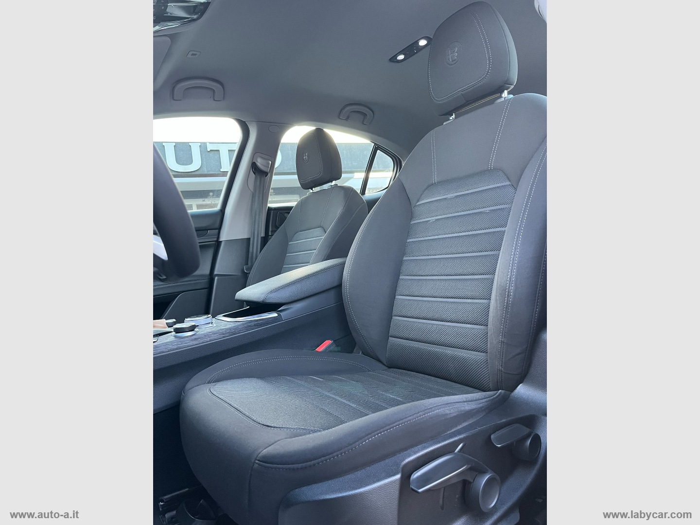 Stelvio 2.2 T.diesel 190 CV AT8 Q4 BUSINESS - immagine 22