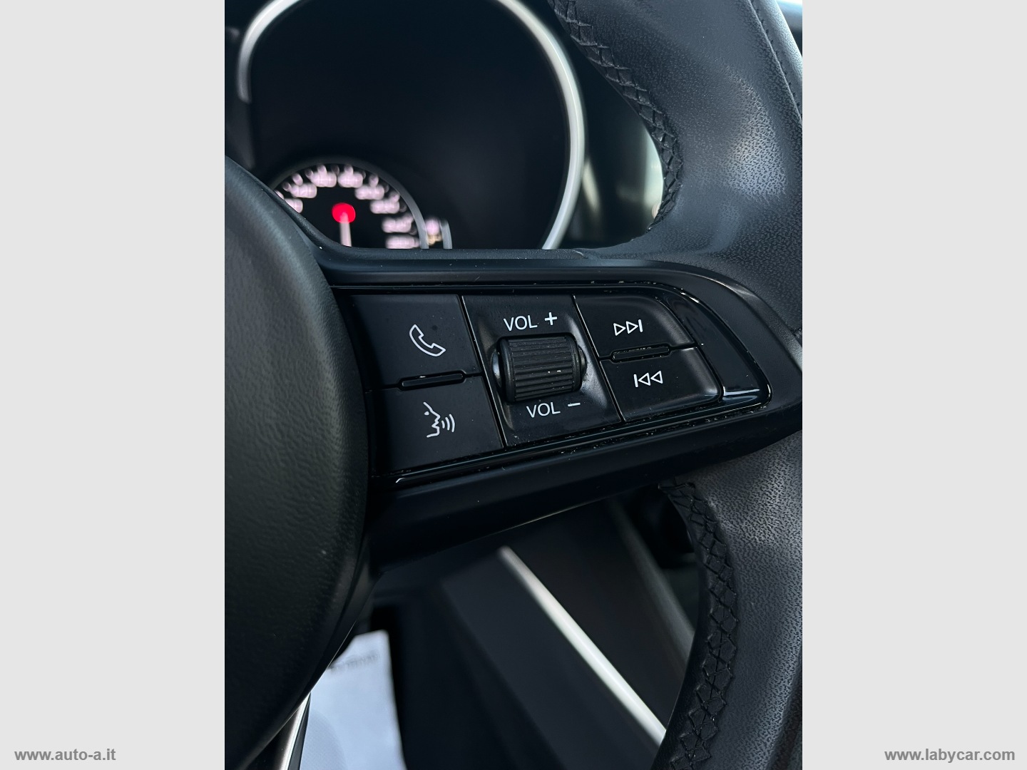Stelvio 2.2 T.diesel 190 CV AT8 Q4 BUSINESS - immagine 22