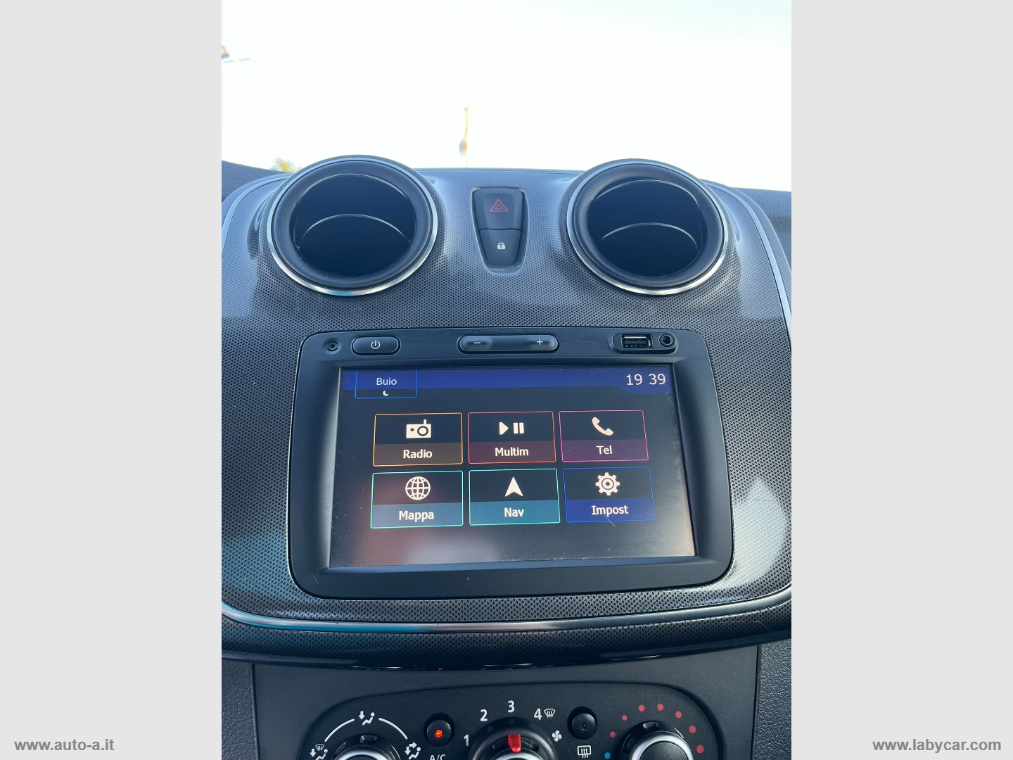 Sandero Stepway 0.9 TCe 12V T-GPL 90 S&S - immagine 22