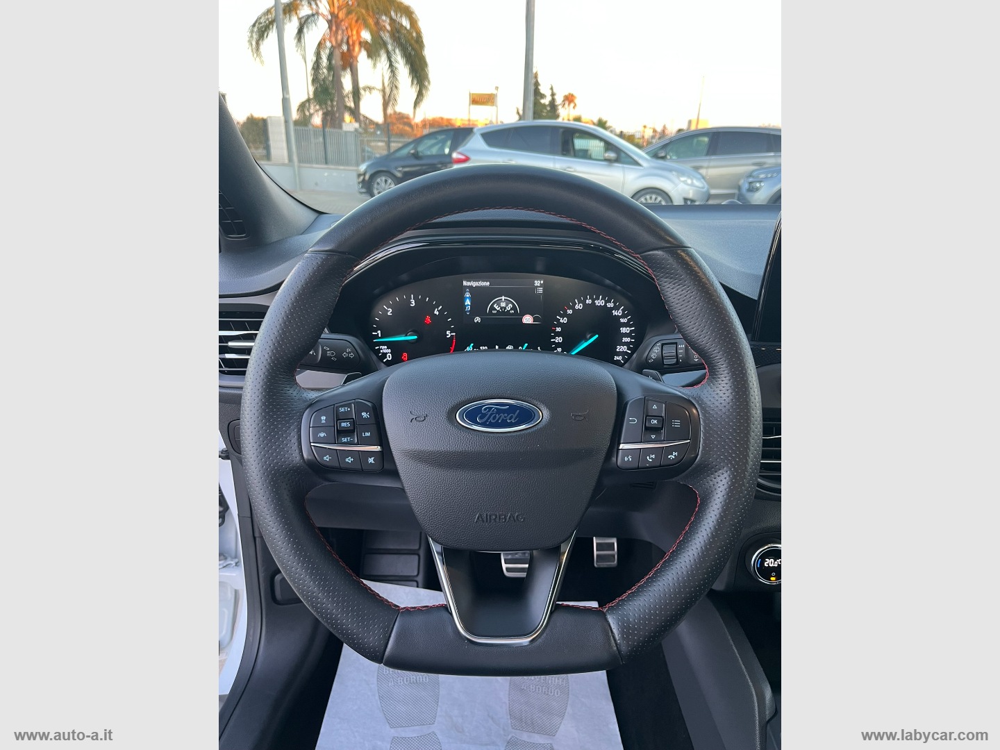 Focus 1.5 EcoBlue 120CV aut. SW ST-LINE - immagine 22
