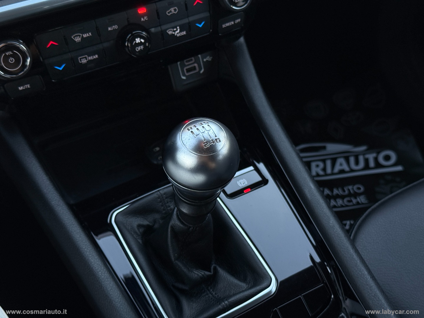 Compass 1.6 Mjt II 2WD Limited - immagine 22