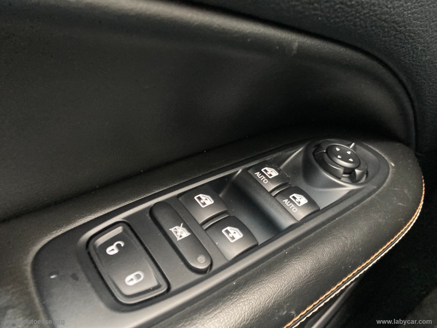 Compass 1.6 Mjt II 2WD LATITUDE - immagine 22