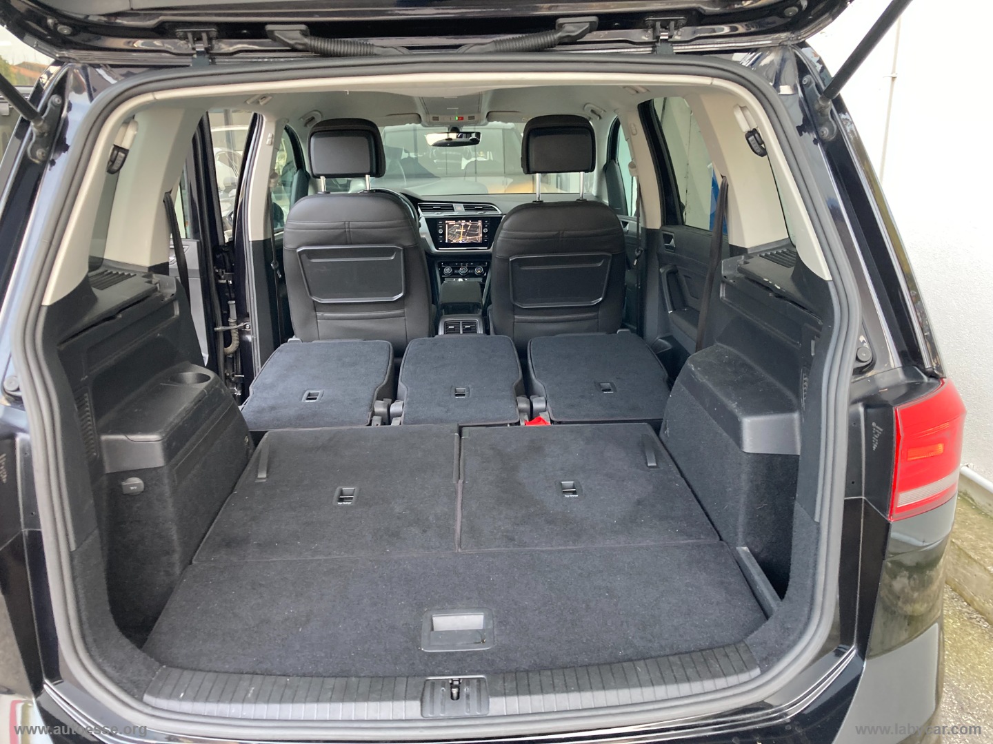 Touran 2.0 TDI 150 CV DSG Business BMT - immagine 22