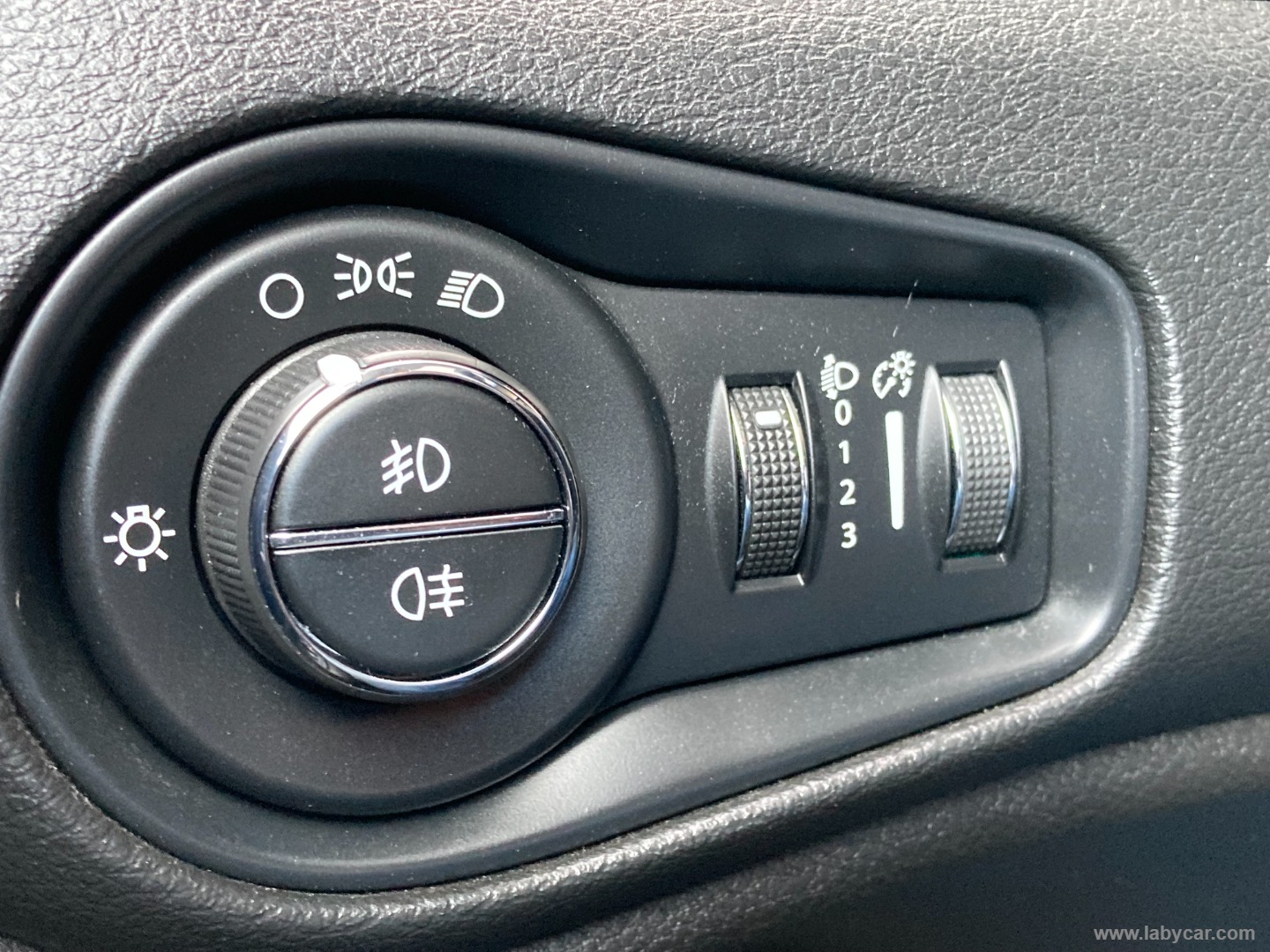 Renegade 1.0 T3 Limited - immagine 22