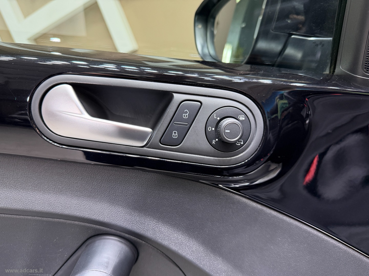 Maggiolino Cabrio 1.2 TSI Design BMT DSG Allstar *BOOK SERVICE VW* - immagine 22