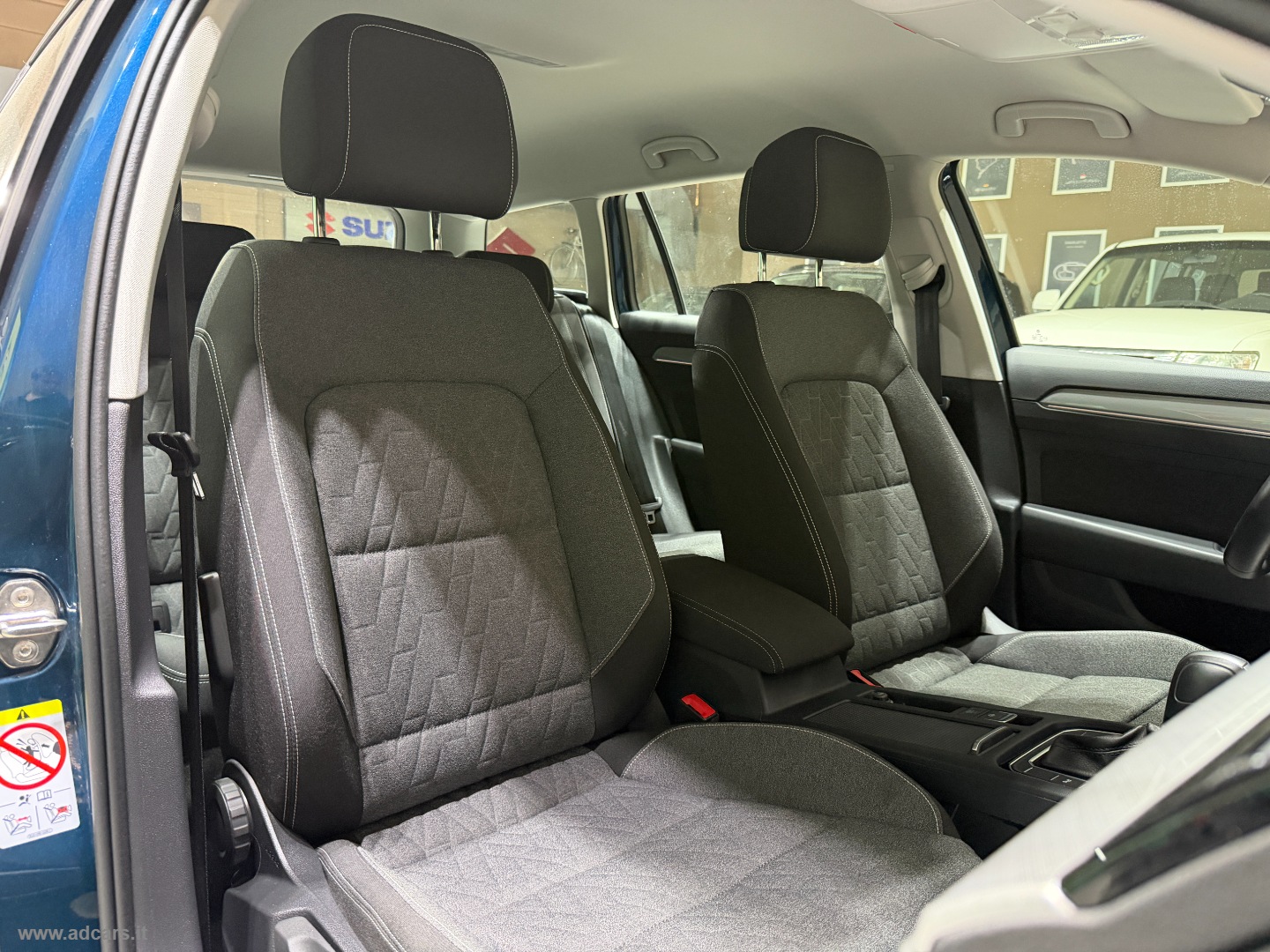 Passat Var. 2.0 TDI EVO DSG Business *CAMBIO AUT.*CLIMA 3 ZONE* - immagine 22