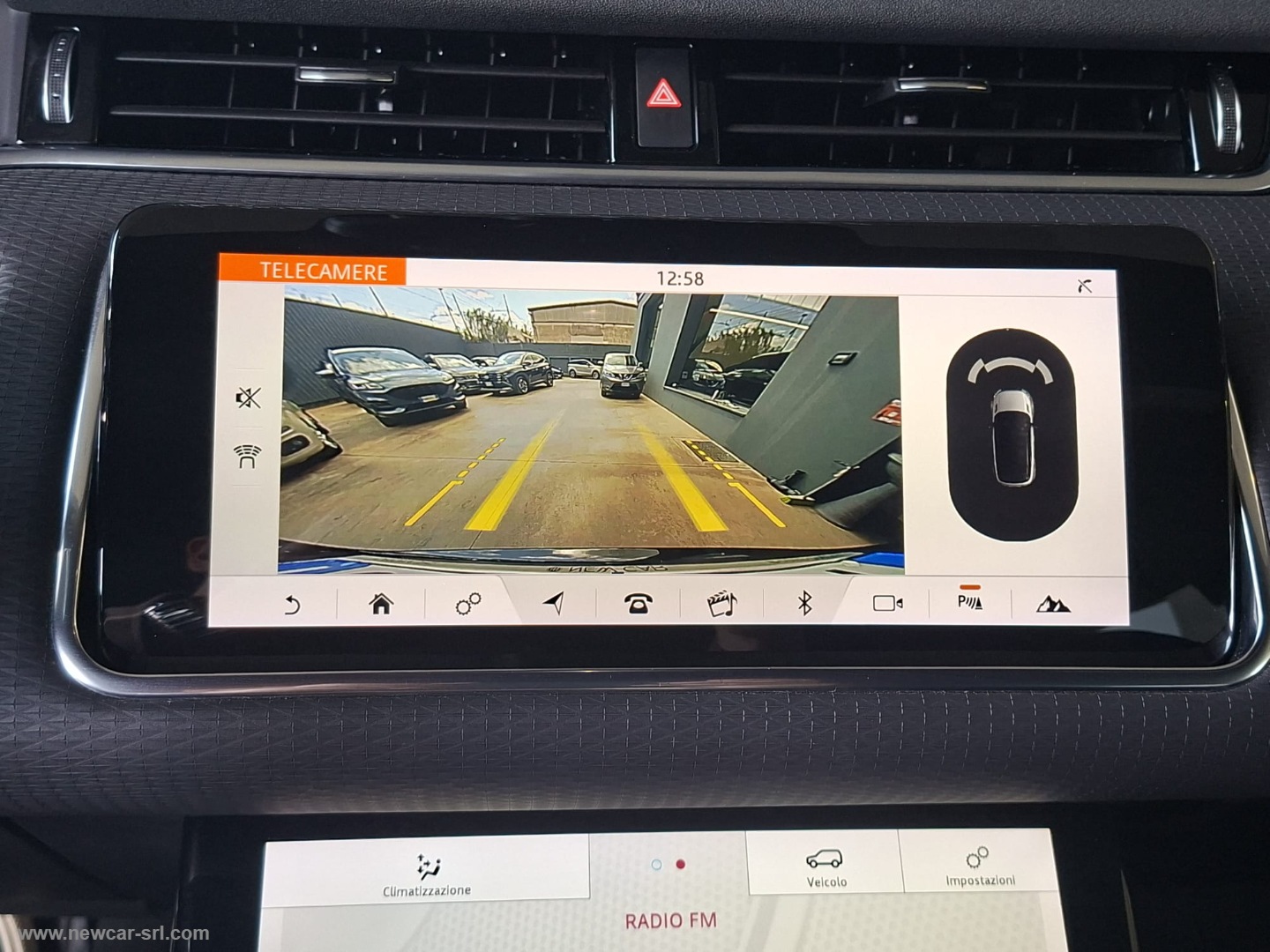 RR Evoque 2.0D L.Flw 150 AWD Auto S - immagine 22