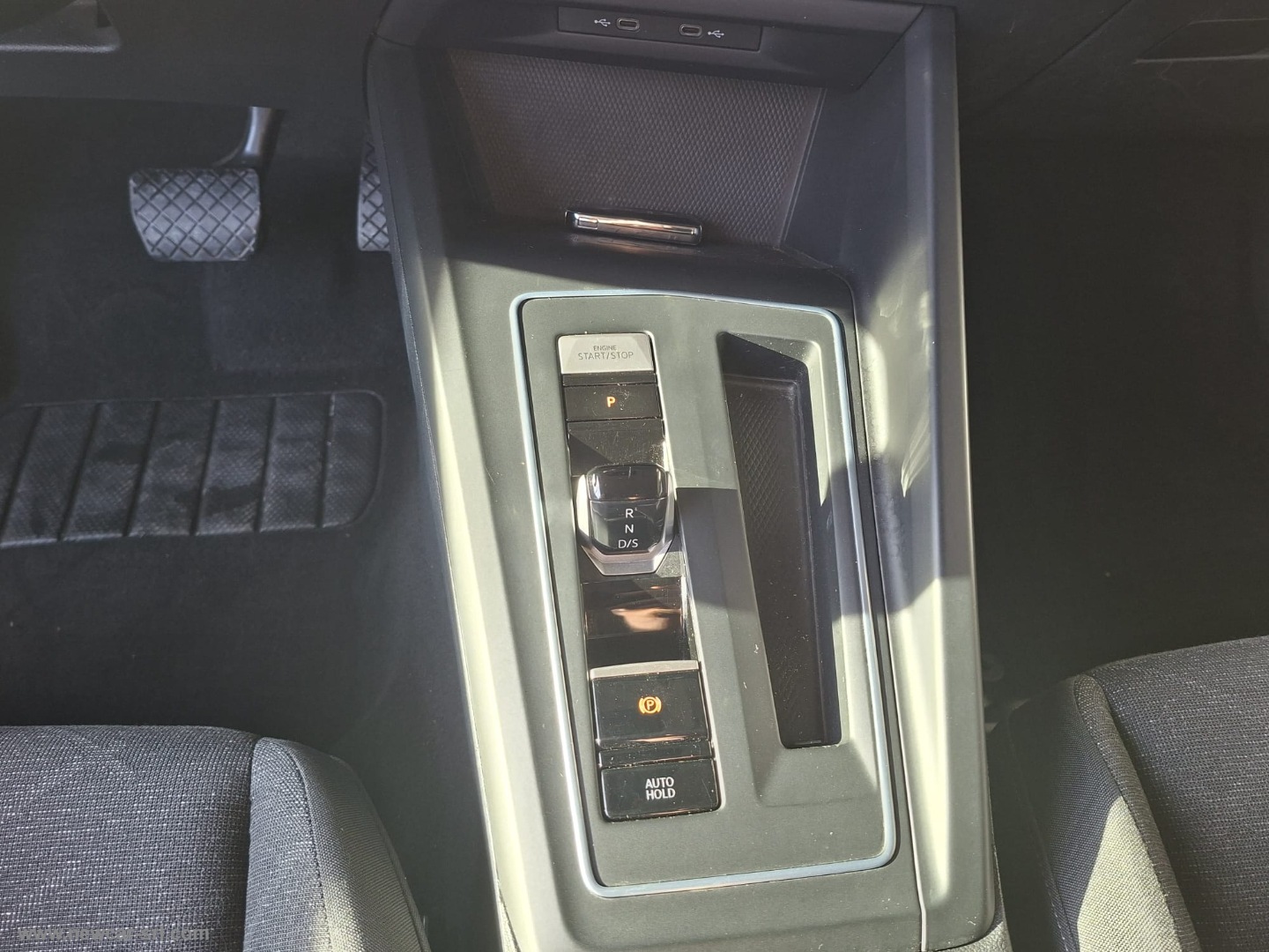 Golf 1.0 eTSI EVO DSG Life - immagine 22