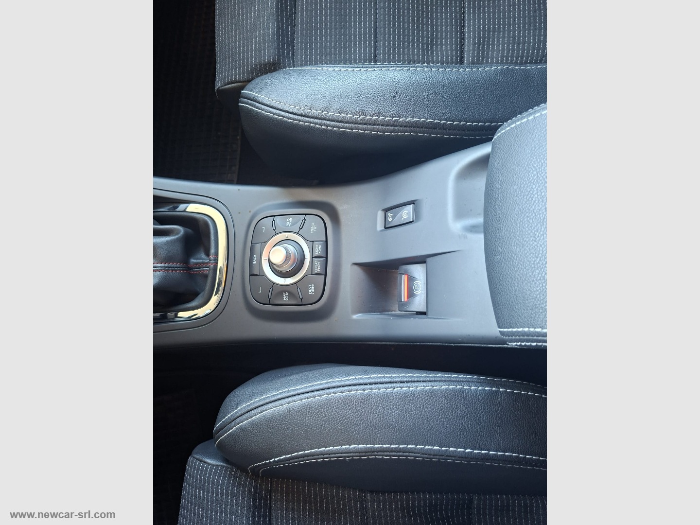Mégane 1.5 dCi 110 CV SporTour Wave - immagine 22