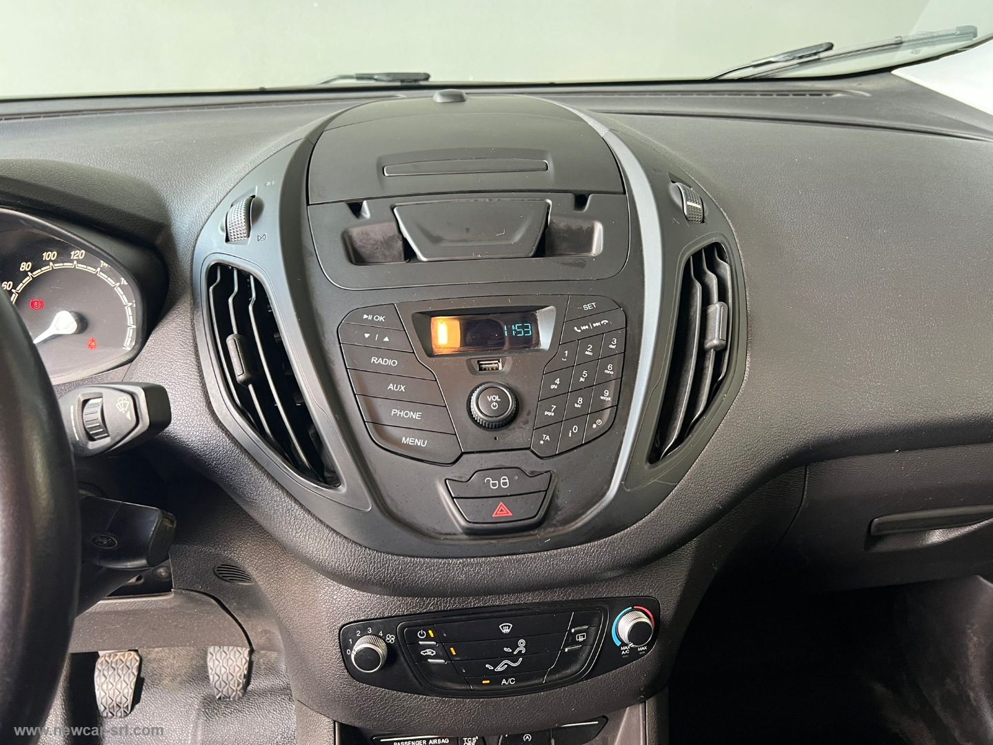Transit Courier 1.5 TDCi 75CV Van Trend - immagine 22