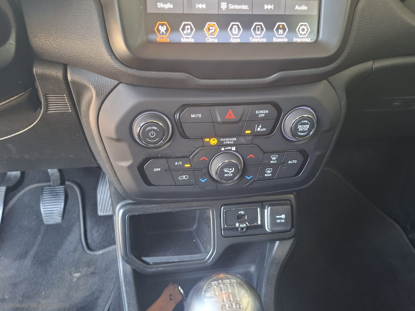 Renegade 1.6 Mjt 130CV Longitude - immagine 22