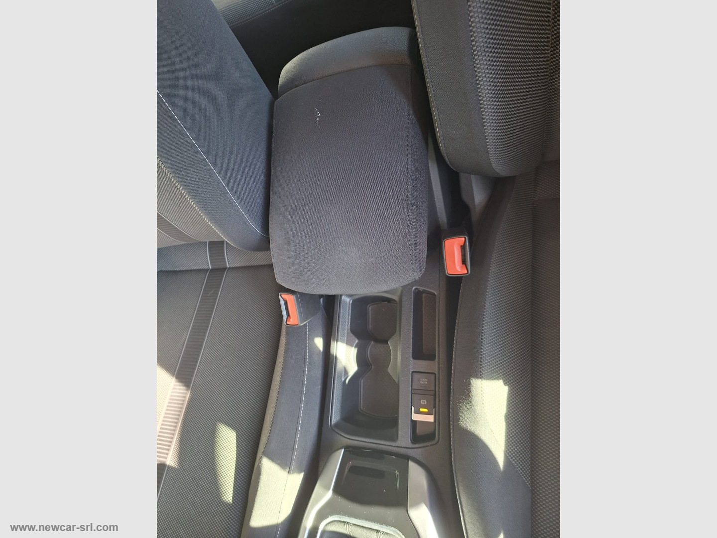 T-Roc 2.0 TDI SCR Life - immagine 22