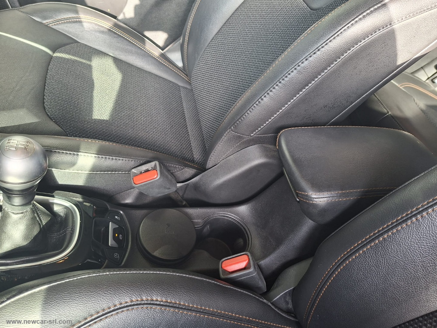 Compass 1.6 Mjt II 2WD Limited - immagine 22