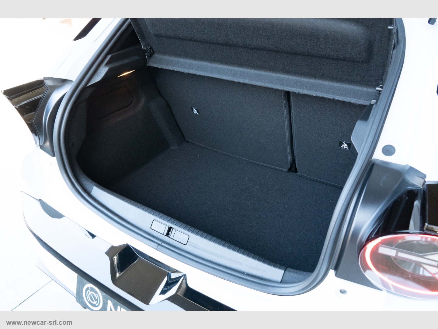 Ypsilon Hybrid e-DCT - immagine 22