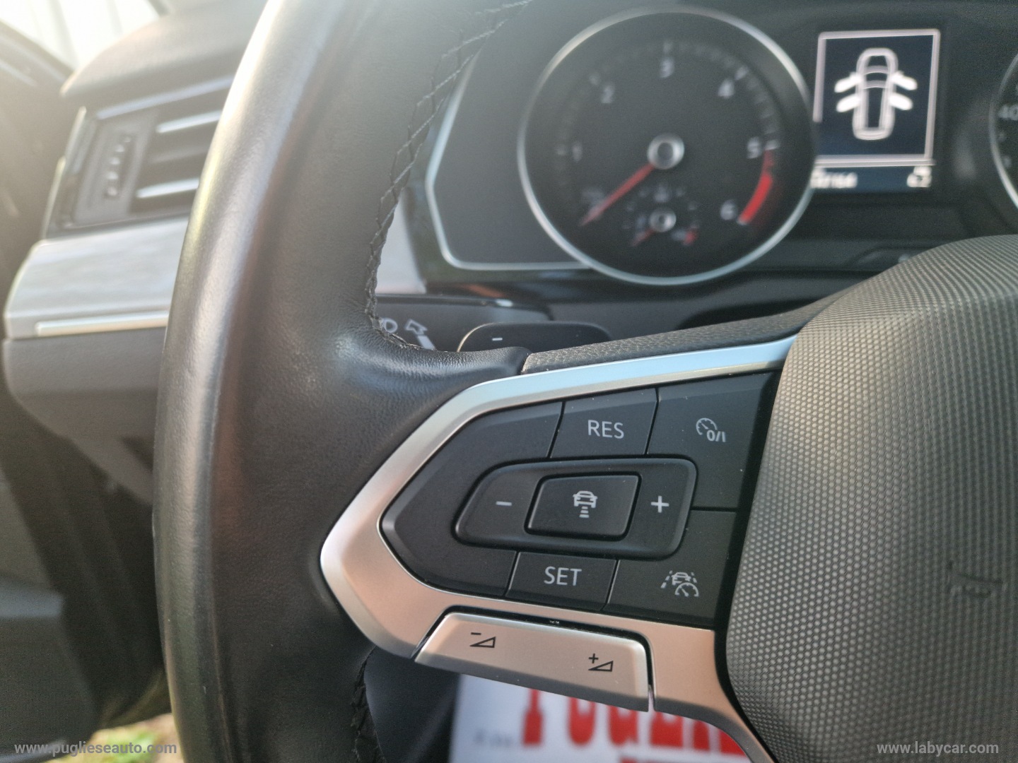 Passat Var. 2.0 TDI DSG Business TETTO - immagine 22