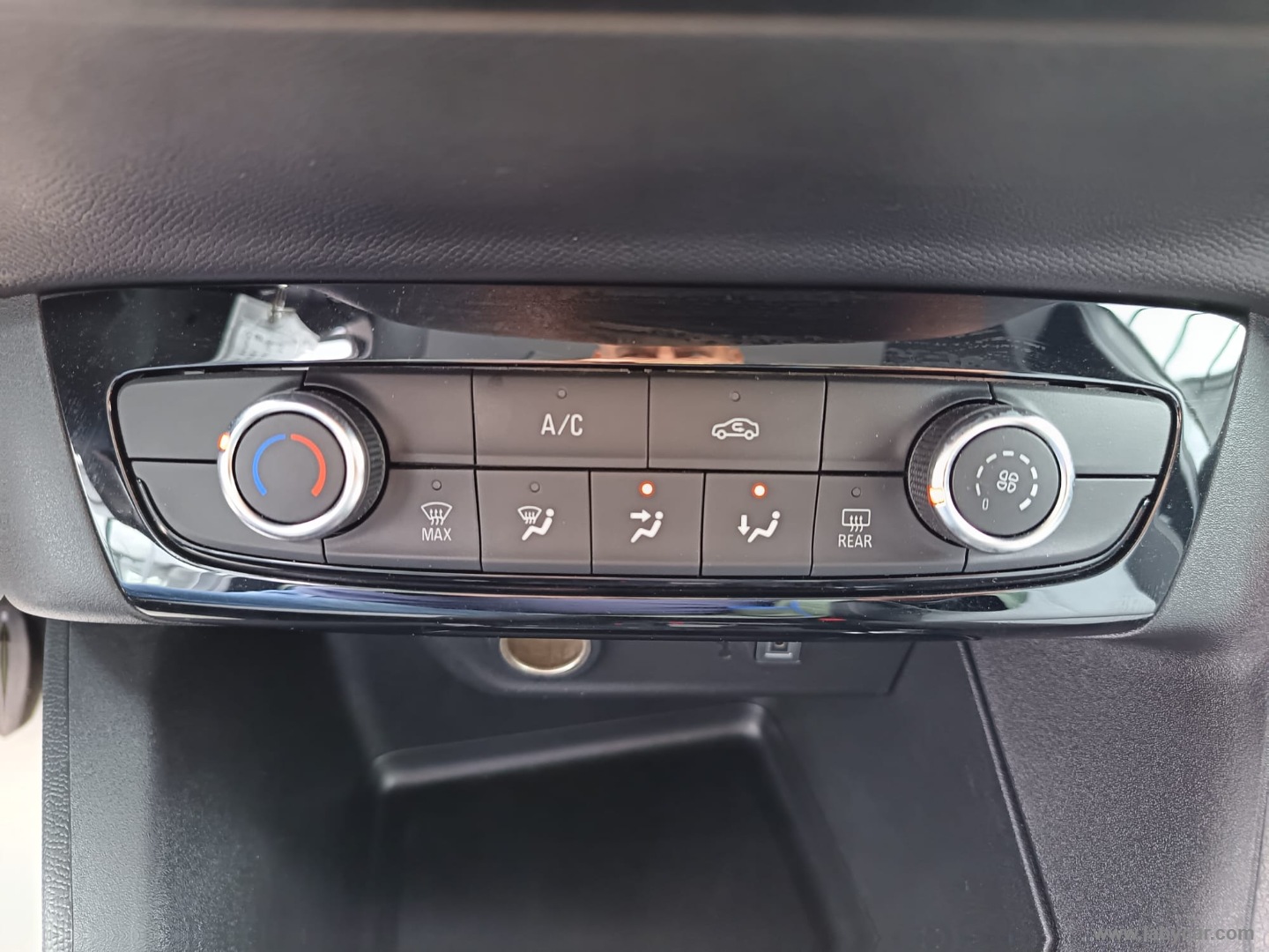 Corsa 1.2 100 CV aut. Edition - immagine 22