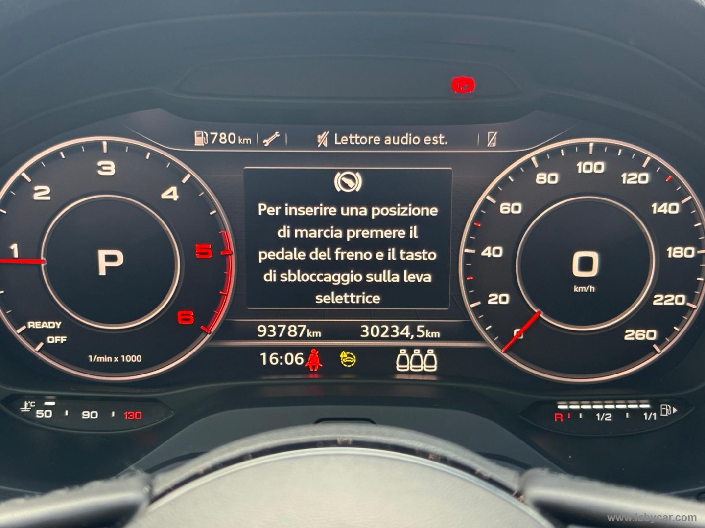 Q2 30 TDI S tronic Business Plus - immagine 22