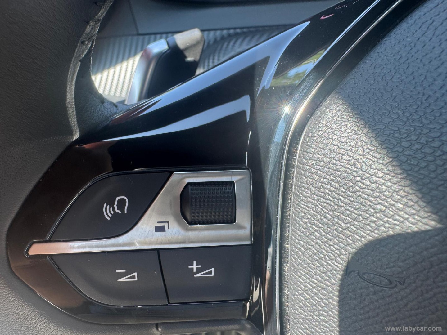 Peugeot 2008 PureTech 130 S&S EAT8 Allure - Immagine 22