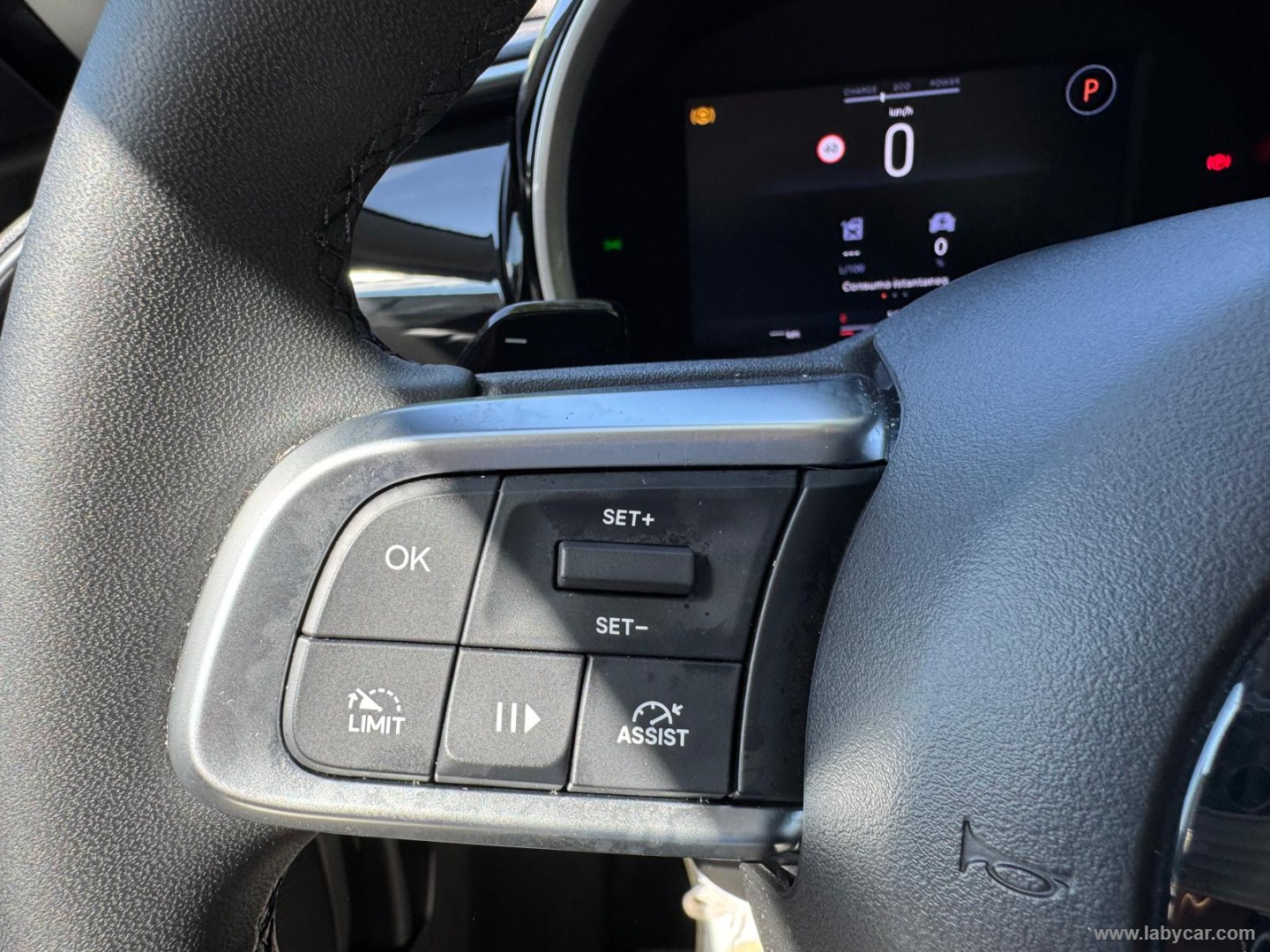 Fiat 600 Hybrid 145 CV DCT MHEV Icon - Immagine 22